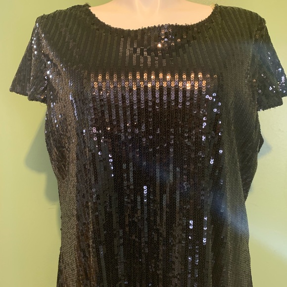 Dress never worn - Picture 4 of 5